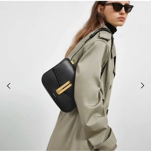 The Vancouver in Smooth Black by DeMellier